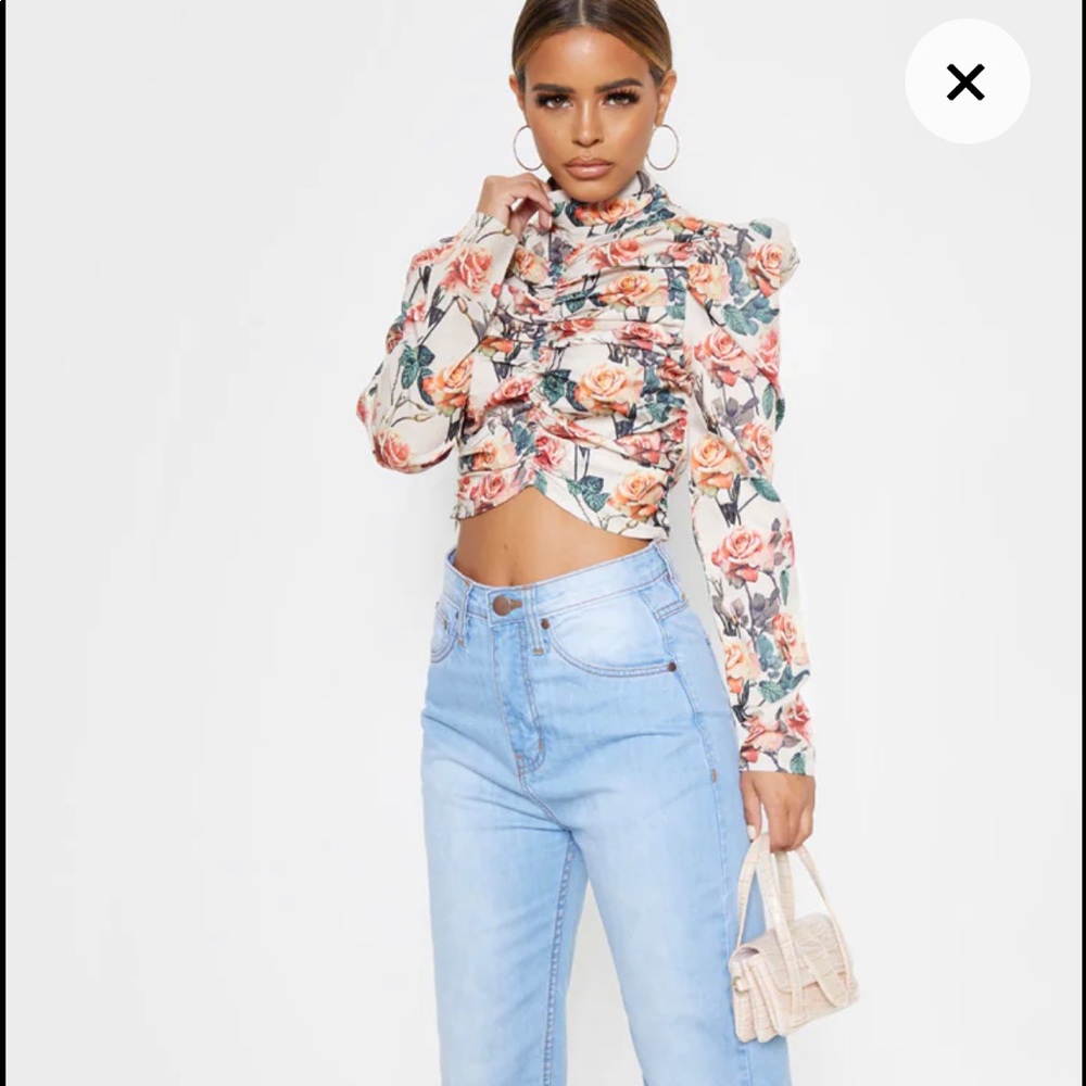 Cream Floral Ruched Detail Cropped Blouse